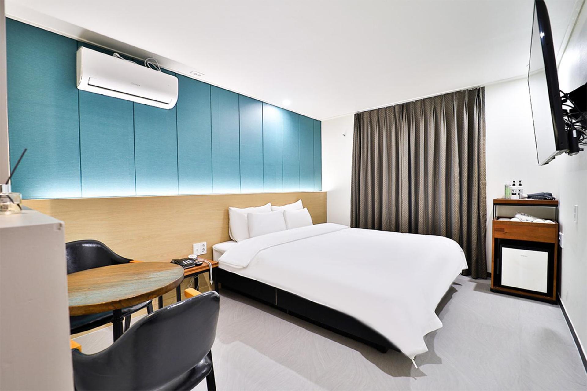 Calm Rest Hotel Busan Sasang Exteriör bild